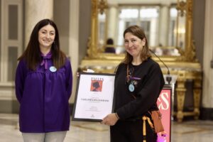 Acto de entrega de 'Dones de la Festa' en el Salón de Cristal